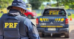 Passageiro com mandado por homicídio é preso em fiscalização da PRF no Piauí