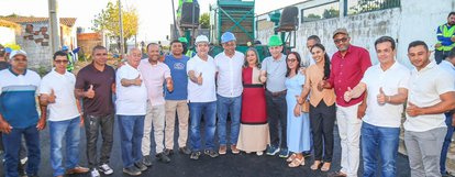 Rafael Fonteles vistoria obras de pavimentação asfáltica em seis ruas de Júlio Borges