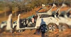Acidente com três carros deixa cinco feridos e vaca morta em Alto Paraíso de Goiás