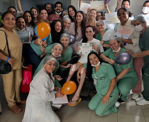 Após 42 dias internado, jornalista Ítalo John recebe alta no Piauí