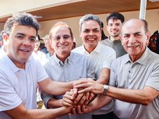 Deputado Dr. Gil Carlos acompanha agenda de Rafael Fonteles em Monsenhor Hipólito e destaca parceria entre Estado e município (Foto: )