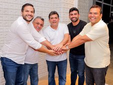 Draga Alana reafirma compromisso com Rafael Fonteles durante reunião com vereadores de Teresina (Foto: )