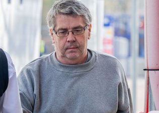 Filho é preso após manter corpo da mãe em freezer e receber mais de R$ 500 mil em pensão
