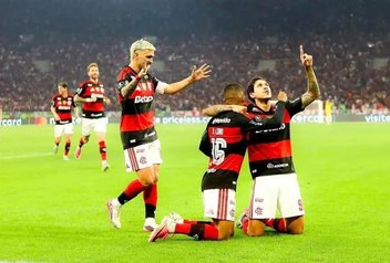Flamengo elimina Cruzeiro com vitória por 2 a 1 e avança às quartas da Libertadores