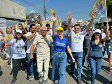 Gracinha inicia campanha com caminhada em Parnaíba e defende voz da região na Alepi (Foto: )