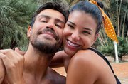 Jakelyne Oliveira e Mariano entregam regras rígidas em relacionamento