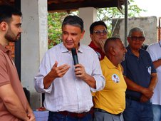 Ministro Wellington Dias ministra palestra sobre agricultura familiar na zona Norte de Teresina (Foto: )