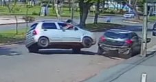 Criança de 2 anos morre após ser arremessada de carro durante tombamento
