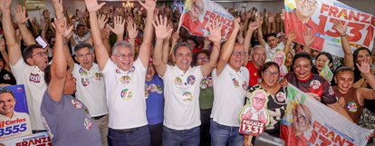 Dr. Gil Carlos, Franzé Silva e Paulo Martins reúnem eleitores em Campo Maior