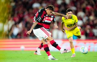 Flamengo vence Mirassol e fica a um ponto da liderança do Brasileirão