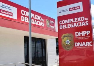 Homem é morto com dois tiros no rosto em praça de Maceió