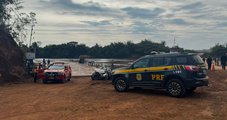 Homem morre após carro passar direto por acesso à balsa, cair no Rio Piquiri e ficar submerso