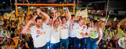 Júlio César e Lima destaca união do Time do Povo em noite de festa política ao lado de Rafael Fonteles e Jadyel Alencar