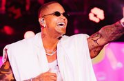 Léo Santana abre o jogo sobre futuro do Baile da Santinha e revela mudança