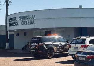 Suspeito morre após confronto com policiais em frente a fórum